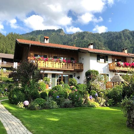 Ferienwohnung Mitteldorf Oberammergau Bagian luar foto