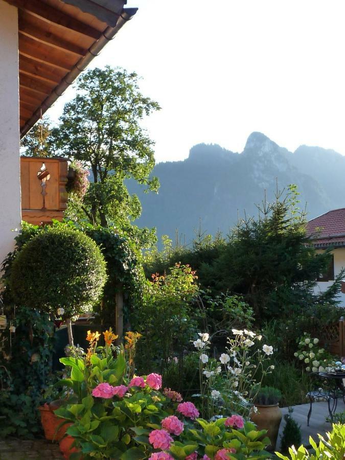 Ferienwohnung Mitteldorf Oberammergau Bagian luar foto